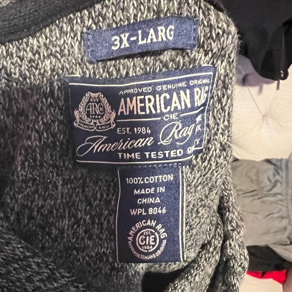 GRAY LONG SLEEVE SWEATER - Picture 3 of 3